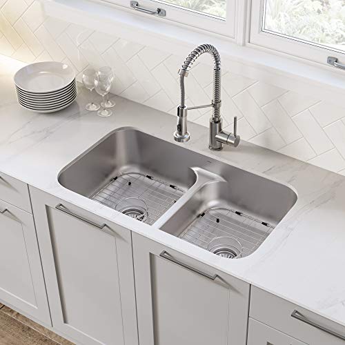 Ellis Kitchen Combo Set with 33-inch 16 Gauge Undermount Kitchen Sink and Bolden 18-inch Pull-Down Commercial Style Kitchen Faucet, Spot Free Stainless Steel Finish